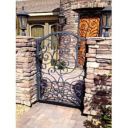 Traditional Iron Gate with 14X14mm frame, arch